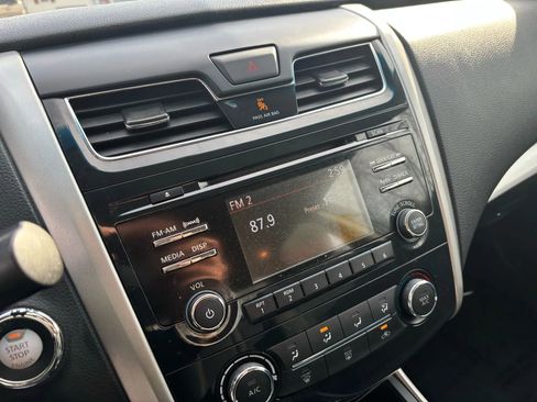 Used 2015 Nissan Altima 2.5 S w/ Special Edition Package image 21