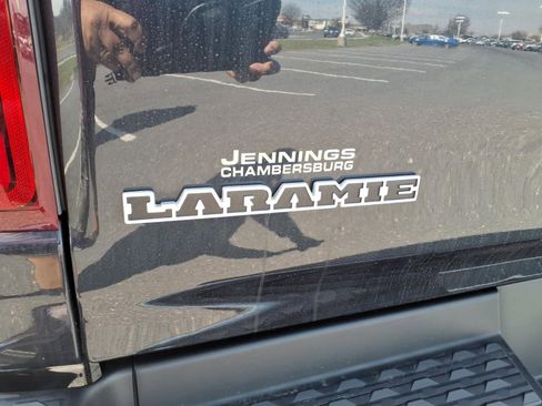 Used 2019 RAM 1500 Laramie image 7