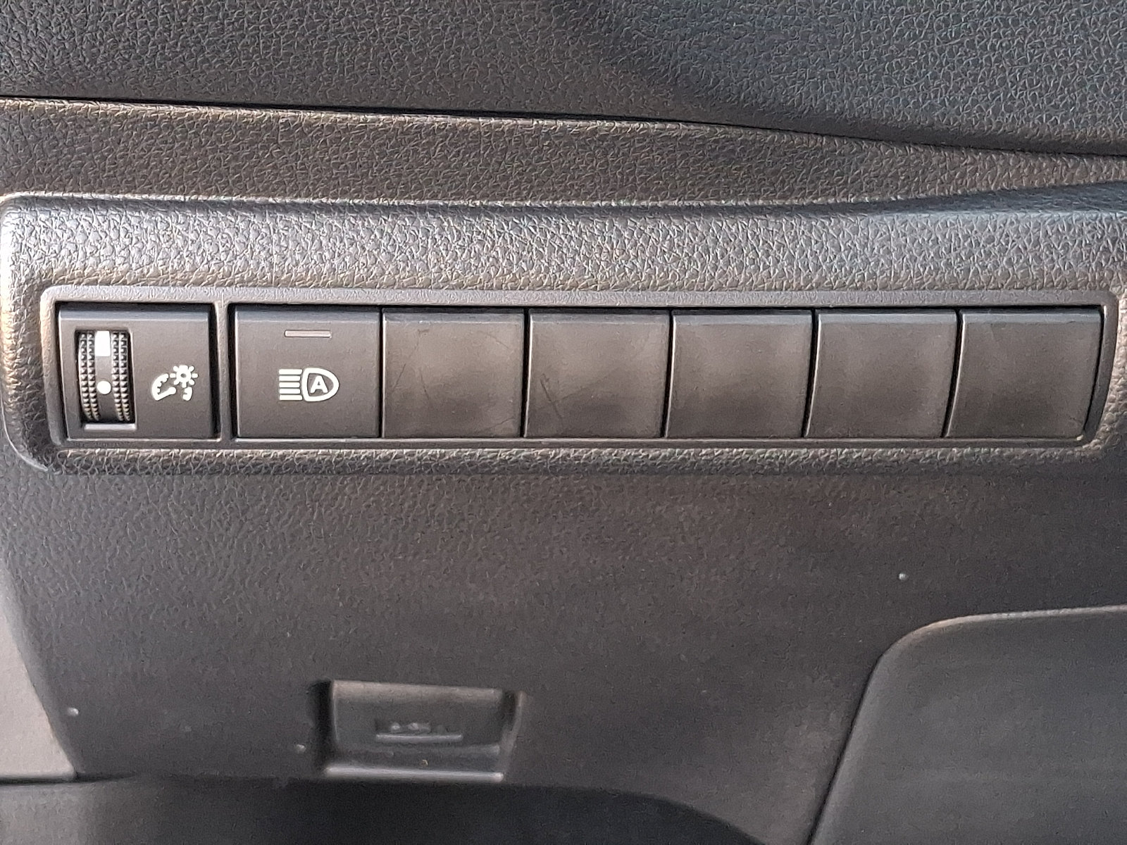 Certified 2026 Toyota Corolla XSE FWD image 29