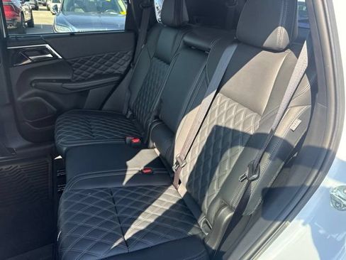 Used 2024 Mitsubishi Outlander SEL AWD/4WD image 29