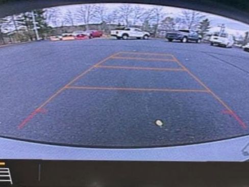 Used 2019 Buick Regal Essence w/ Driver Confidence Package I image 22