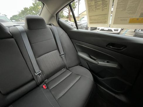 Used 2025 Nissan Altima 2.5 SV image 37