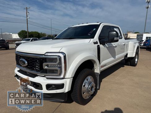 Used 2025 Ford F450 Platinum w/ FX4 Off-Road Package AWD/4WD image 3