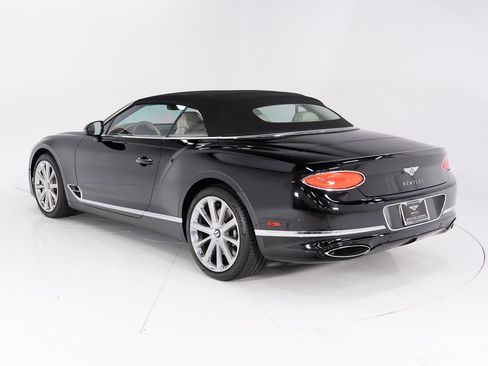 Used 2020 Bentley Continental GT image 12