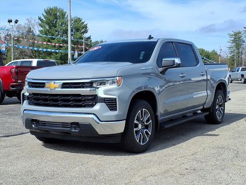 Certified 2024 Chevrolet Silverado 1500 LT image 3