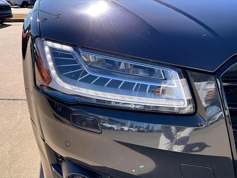 Used 2017 Audi A8 L 4.0T w/ Driver Assistance Package image 31