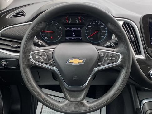 Used 2023 Chevrolet Malibu LT FWD image 19