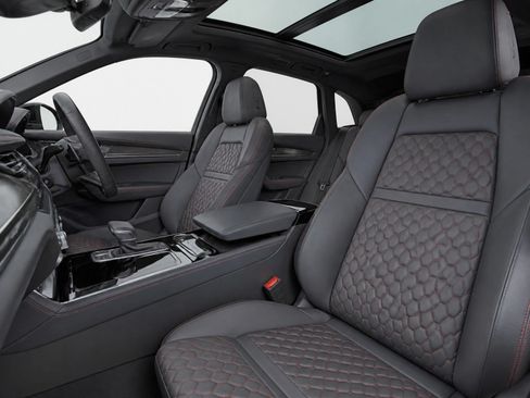 Used 2025 Audi RS 5 Sportback AWD/4WD image 22