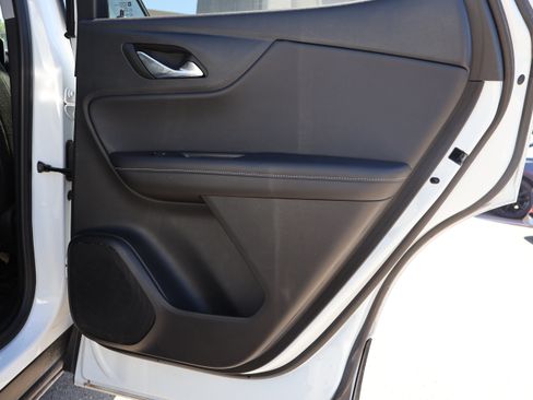 Used 2025 Chevrolet Blazer LT AWD/4WD image 15