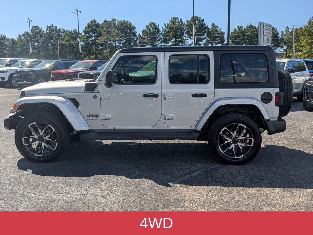 Used 2024 Jeep Wrangler Unlimited AWD/4WD image 7