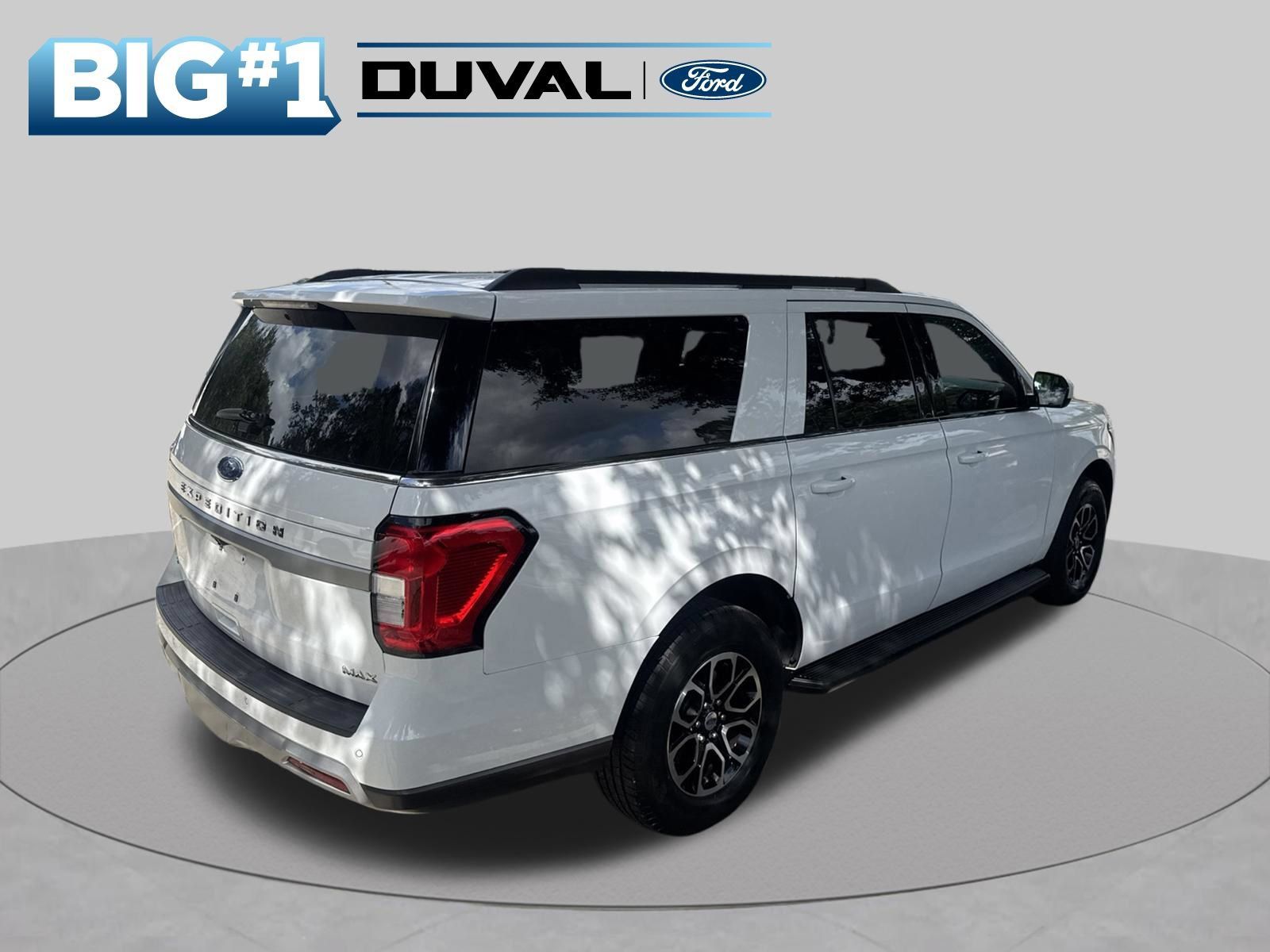 Used 2024 Ford Expedition Max XLT RWD image 2