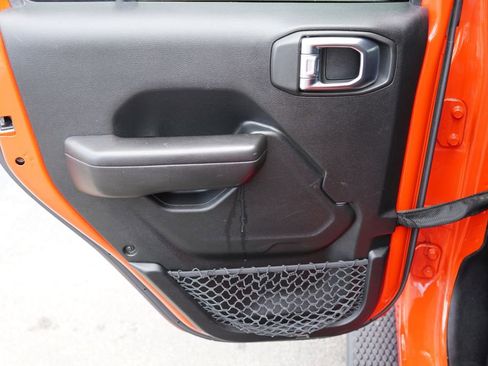 Used 2018 Jeep Wrangler Unlimited Rubicon AWD/4WD image 27