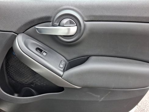 Used 2020 FIAT 500X Pop image 10