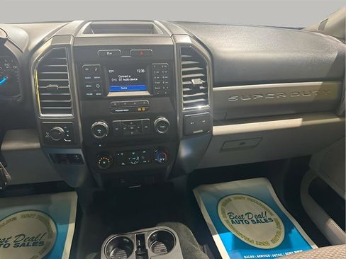 Used 2017 Ford F250 XLT w/ XLT Value Package AWD/4WD image 16