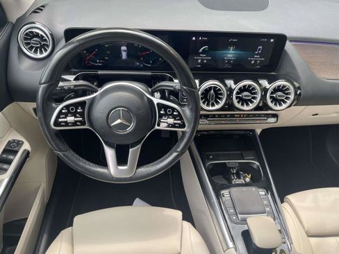 Used 2022 Mercedes-Benz GLA 250 4MATIC image 2