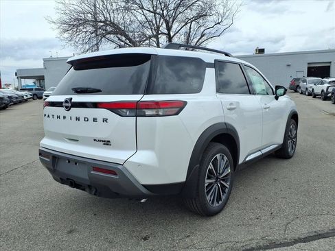 New 2026 Nissan Pathfinder Platinum AWD/4WD image 8