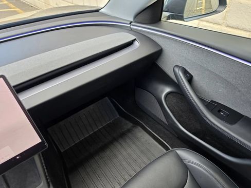 Used 2025 Tesla Model 3 Long Range RWD image 41