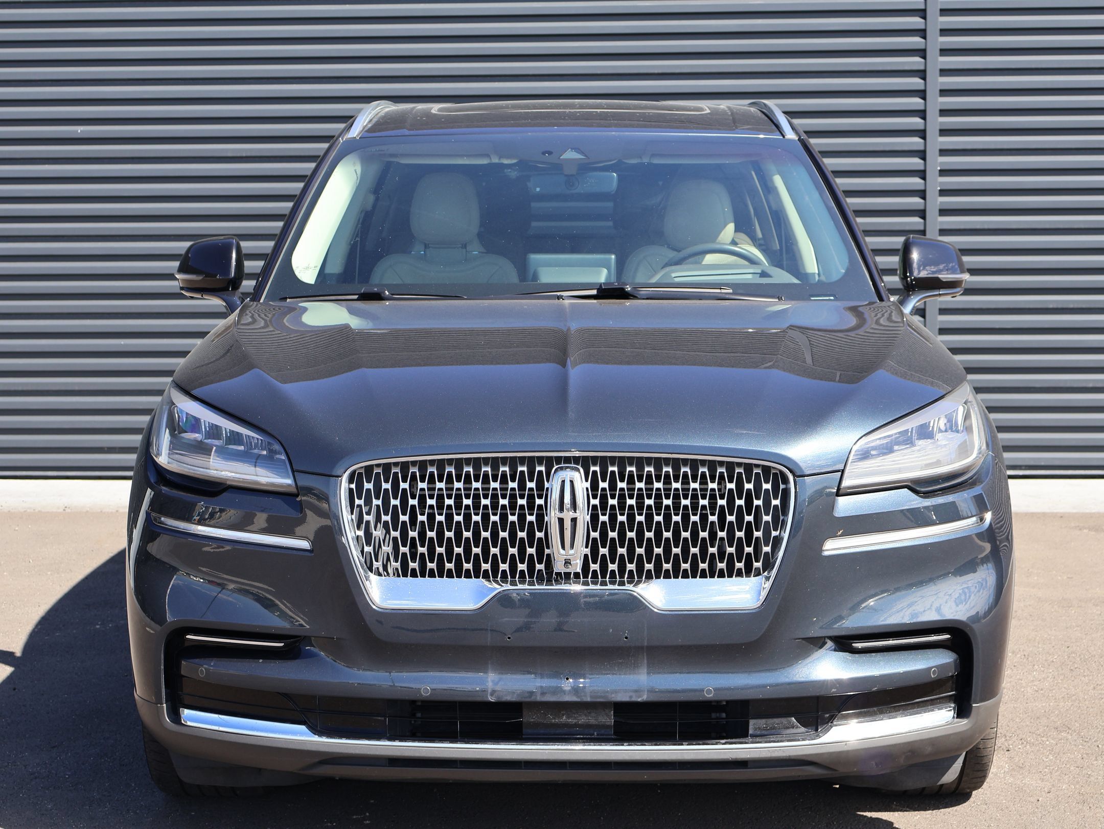 Used 2023 Lincoln Aviator Reserve w/ Equipment Group 201A AWD/4WD image 6