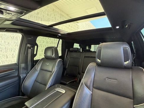Used 2021 Cadillac Escalade Premium Luxury w/ Driver Assist Tech Package AWD/4WD image 2