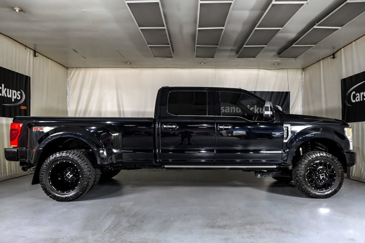 Used 2020 Ford F350 Platinum w/ FX4 Off-Road Package AWD/4WD image 5