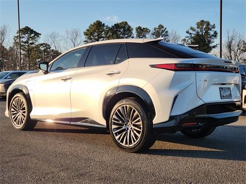 Used 2023 Lexus RZ 450e Premium image 8