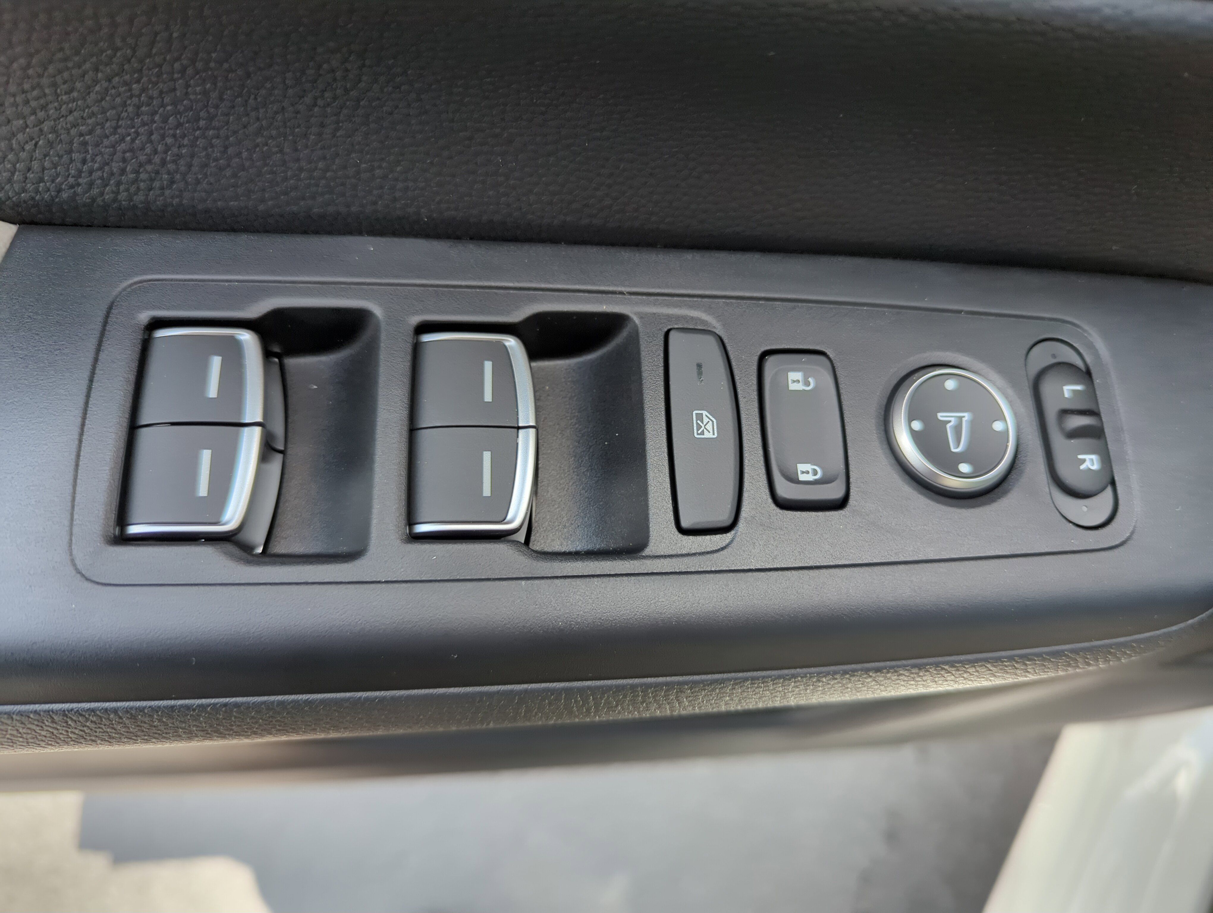 New 2027 Honda CR-V EX-L image 21