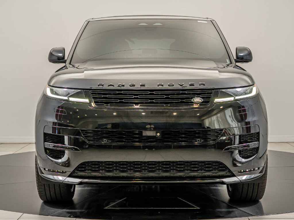 Used 2024 Land Rover Range Rover Sport Dynamic SE AWD/4WD image 2