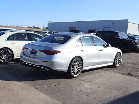 Used 2021 Mercedes-Benz S 580 S 580 image 3