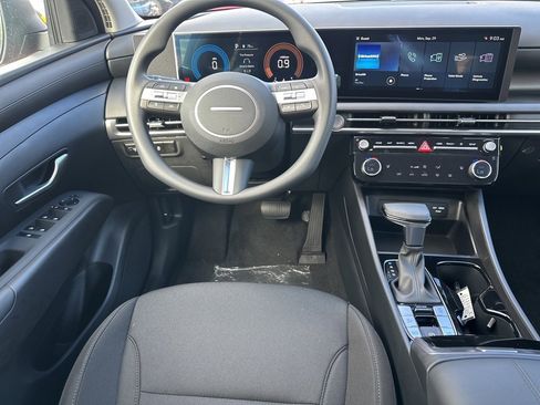 New 2026 Hyundai Tucson SEL image 17