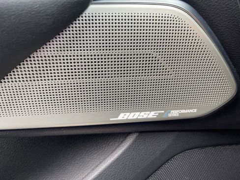 Used 2019 INFINITI Q60 3.0t Luxe w/ Essential Package image 24