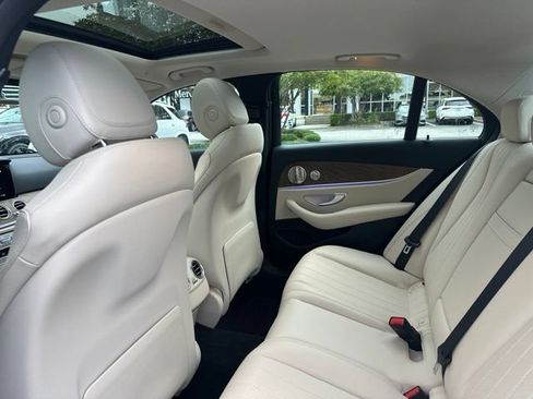 Used 2023 Mercedes-Benz E 350 4MATIC Sedan image 24