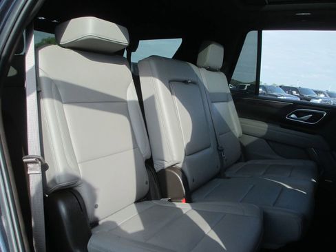 Used 2023 Chevrolet Tahoe Z71 w/ Z71 Off-Road Package AWD/4WD image 25