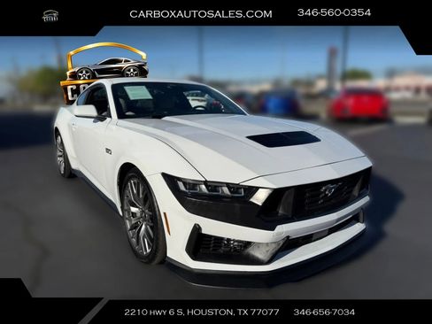 Used 2025 Ford Mustang GT Premium image 7