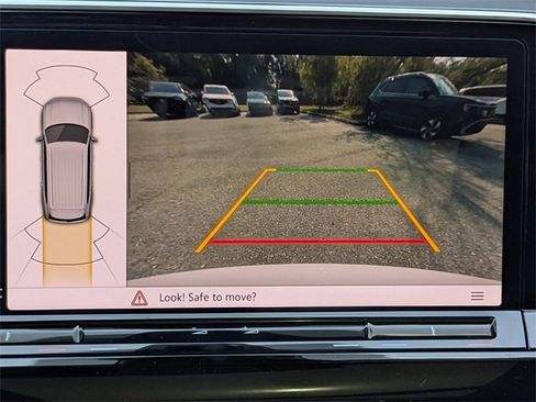 New 2026 Volkswagen Atlas SE image 23