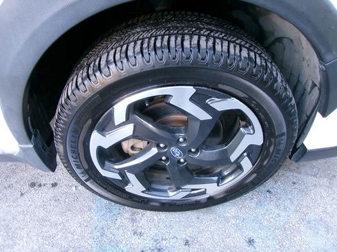 Used 2021 Subaru Crosstrek 2.5i Limited w/ Popular Package #5 image 8