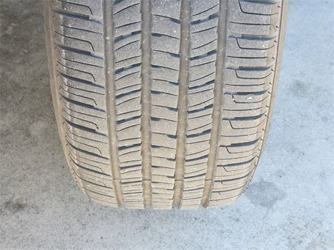 Used 2015 Chevrolet Equinox LT w/ Driver Convenience Package image 11