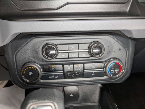 Used 2023 Ford Bronco 4-Door image 33