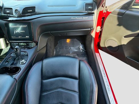 Used 2018 Maserati GranTurismo Sport image 17
