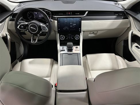 Used 2023 Jaguar F-PACE R-Dynamic S image 10