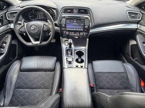 Used 2017 Nissan Maxima SR FWD image 12
