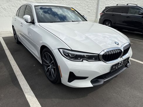 Used 2020 BMW 330i Sedan w/ Convenience Package image 2