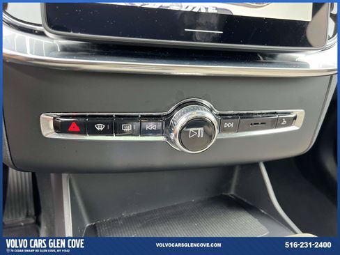 Used 2025 Volvo XC90 T8 Plus AWD/4WD image 30