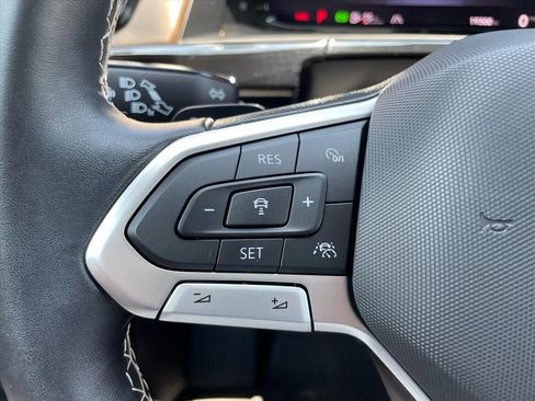 Used 2024 Volkswagen Atlas SE FWD image 22