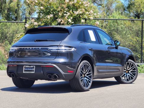 Used 2026 Porsche Macan AWD/4WD image 7