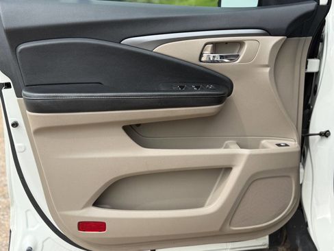 Used 2019 Honda Ridgeline RTL image 24