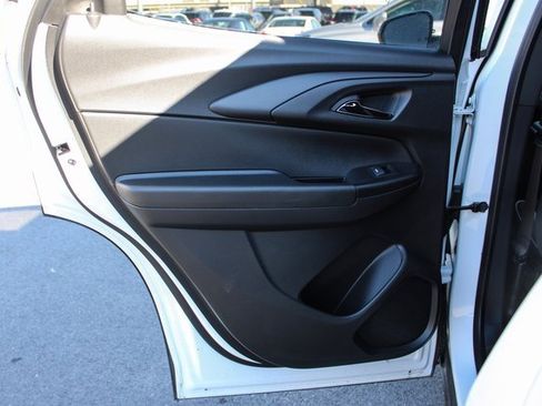 Used 2024 Chevrolet TrailBlazer LS w/ LS Convenience Package image 30