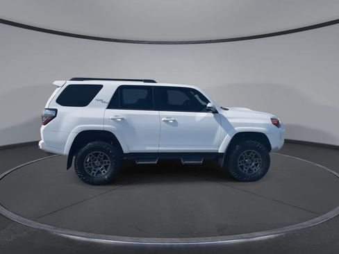Used 2023 Toyota 4Runner TRD Off-Road Premium w/ Moonroof Package AWD/4WD image 9