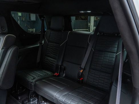Used 2024 Cadillac Escalade Sport Platinum w/ LPO, ONYX Package AWD/4WD image 33