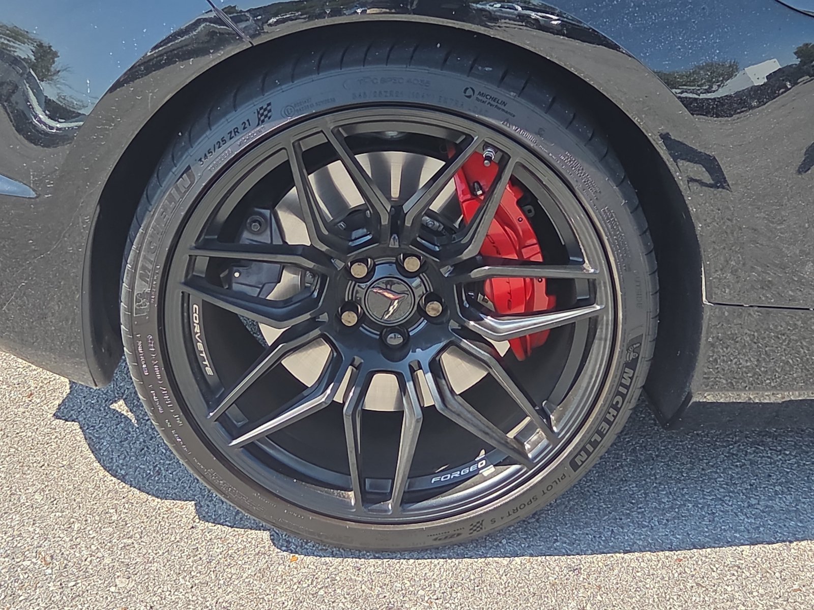 Used 2026 Chevrolet Corvette Z06 w/ Stealth Interior Trim Package RWD image 7