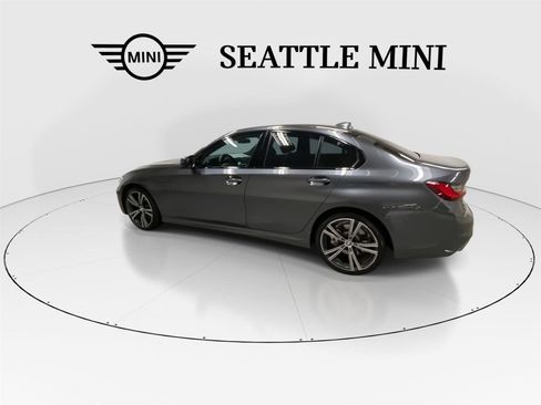 Used 2021 BMW 330e xDrive 330e xDrive w/ M Sport Package image 7